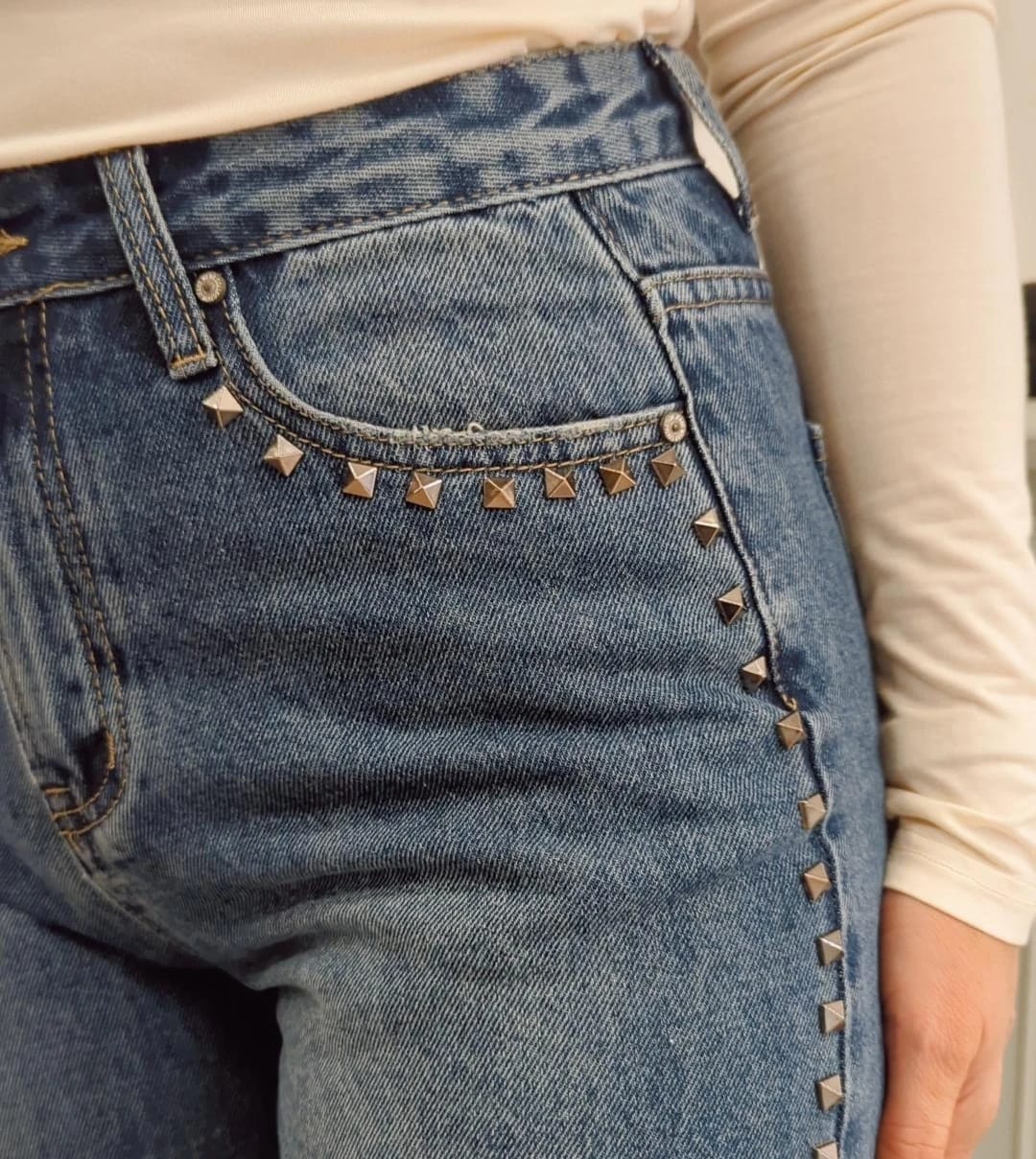 Jeans "Borchia" - immagine 2